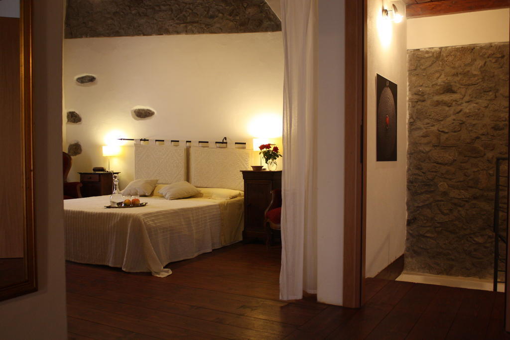 Bed and Breakfast Il Lupo Rosso Santu Lussurgiu Pokoj fotografie
